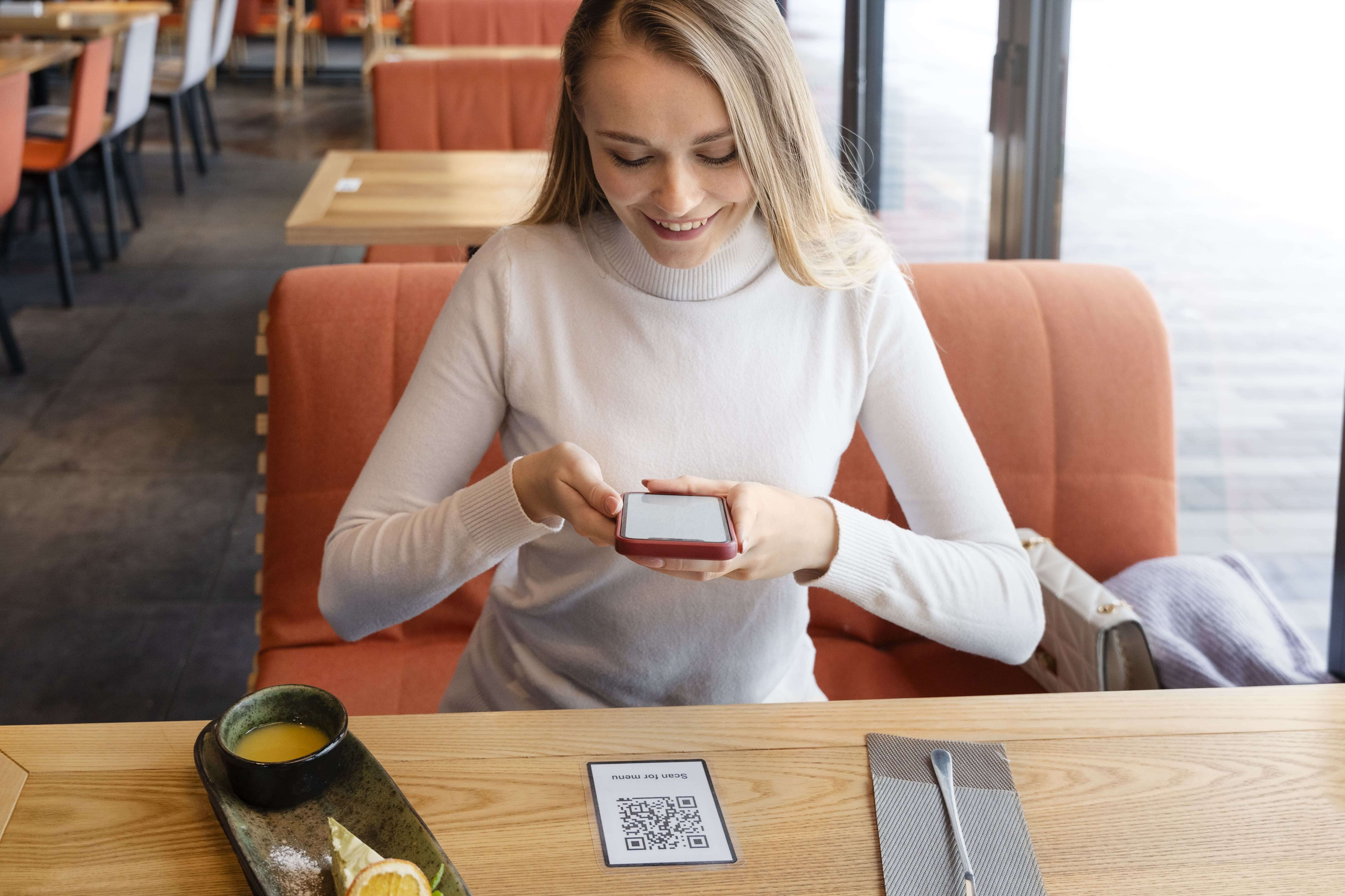  https://www.cashe.tech/How Do Digital Menu and QR Scan Help Restaurants Grow? 